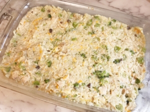 Chicken Broccoli Casserole | Chicken Broccoli Rice | Chicken Broccoli Rice Cheese | Easy Dinner | Budget Friendly Meal | Family Dinner | Weeknight Dinner | Easy Dinner Recipes for Family | Quick Dinner Ideas | Quick Chicken Dinner | Family Dinner Ideas | Chicken Recipes | Casserole | Chicken Casserole | Six Clever Sisters