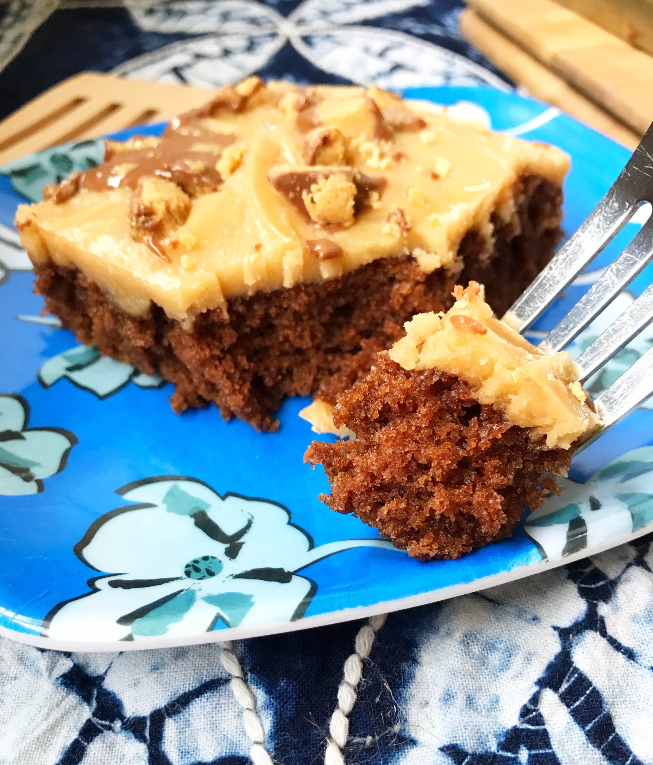 Chocolate Peanut Butter Sheet Cake | Dessert | Cake | Sheet Cake | Dessert for a Crowd | Party Food | Reese's | Chocolate Dessert | Peanut Butter Dessert | Easy Dessert | Six Clever Sisters