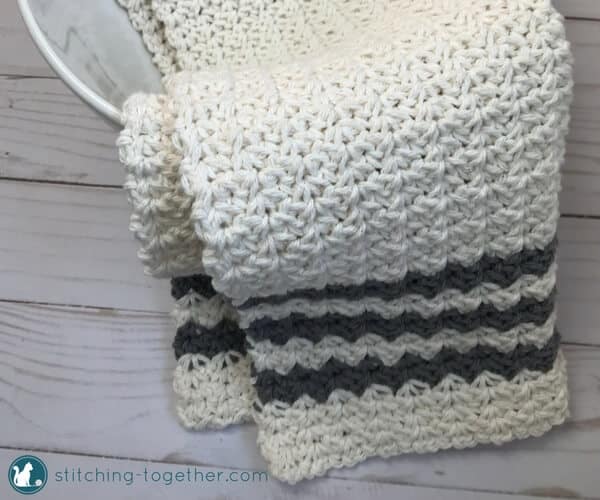 Free Crochet Patterns | Free Crochet Dishcloth Patterns | Free Crochet Dishcloth Patterns Cotton | Free Crochet Towel Patterns | Free Crochet Dish Cloth Patterns Easy | Free Crochet Dish Scrubby Patterns | Farmhouse Decor | Farmhouse Kitchen | Farmhouse Crochet Dishcloth | Farmhouse Crochet Table Runner | DIY Farmhouse Decor | Six Clever Sisters