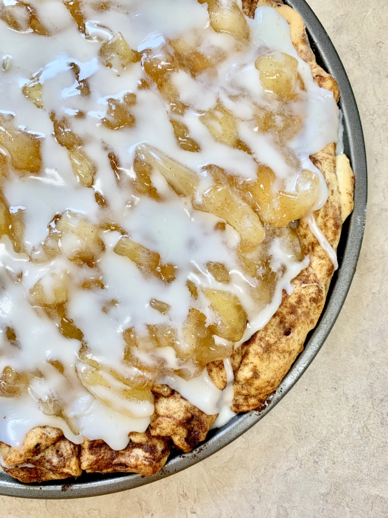 Dessert Pizza | Dessert Recipes Easy | Apple Pie | 2 Ingredient | Easy Dessert Recipes Quick | Apple Pie Pizza | Brunch Recipes | Apple Dessert | Cinnamon Rolls Easy | Six Clever Sisters