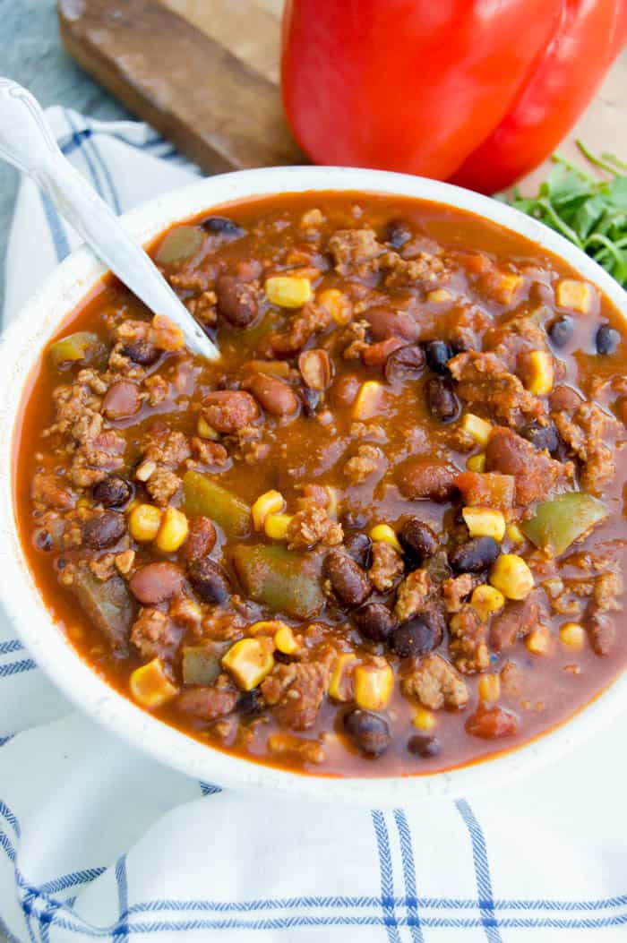 Chili Recipe | Chili Recipe Easy | A Good Chili Recipe | A Great Chili Recipe | White Chili Recipe | Chicken Chili Recipe | Beef Chili Recipe | Crockpot Chili | Crockpot Chili Recipe | Healthy Chili Recipe | Instant Pot Chili Recipe | These delicious chili recipes make for some great dinner ideas. With the cooler weather coming, they'll be perfect chili recipes for fall and winter nights. Make a pot and enjoy all these yummy comfort food recipes! #chili #recipe #recipeoftheday #dinner #easyrecipe #chilirecipe #recipes 