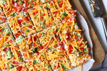 Veggie Pizza | Vegetable | Pizza | Appetizer | Healthy Snack | Easy Dinner | Easy Recipe | Baby Shower | Party Food | Fresh Food | Crescent Rolls | Summer Dinner | Six Clever Sisters