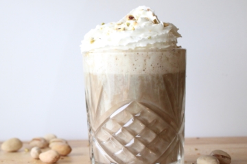 Pistachio Latte | Pistachio Hot Chocolate | Homemade Hot Cocoa | Hot Chocolate Recipes | Copycat Starbucks | Six Clever Sisters