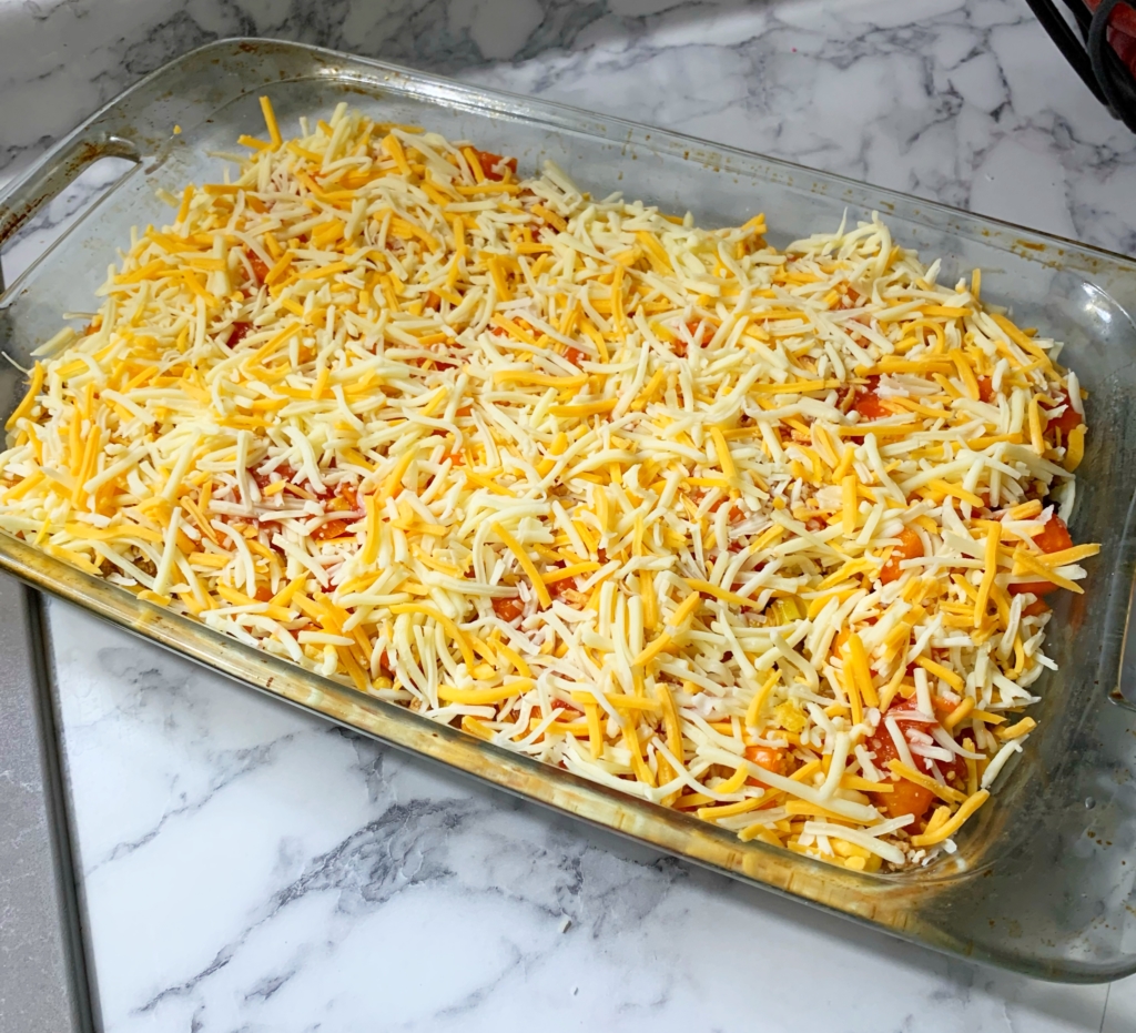 7-Layer Turkey Taco Bake | One Dish Meal | Family | Easy Dinner | Kid Friendly Dinner | Quick Meal | Taco | Taco Dinner | Taco Casserole | Tacos | Easy Dinner Recipes | Mom | Meal Planning | Six Clever Sisters