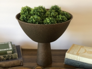 DIY Dollar Tree Pedestal Bowl | Dollar Tree Project | Dollar Tree Home Decor | DIY Home Decor | Learn how to make this inexpensive pedestal bowl using items from Dollar Tree at SixCleverSisters.com