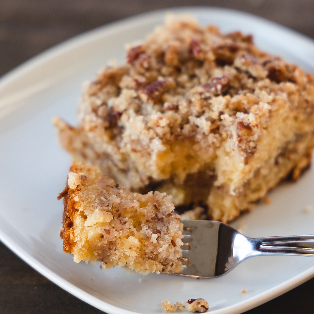 Maple Pecan Coffee Cake | Coffee Cake for a Crowd Brunch | Brunch Coffee Cake | Coffee Cake Recipes | Moist delicious coffee cake layered with lots of maple pecan streusel! Recipe on the Six Clever Sisters blog!