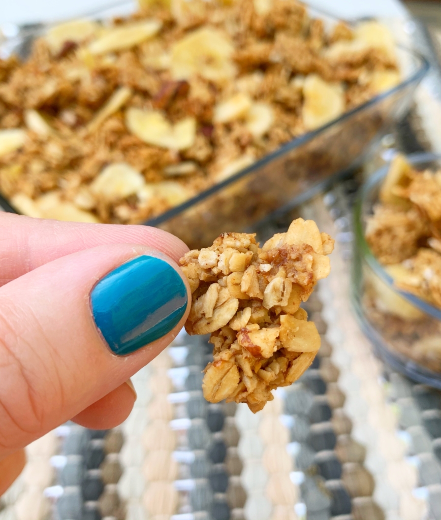 Banana Nut Granola | Granola Recipe | Easy Breakfast | Healthy Breakfast | Breakfast Ideas | Homemade granola | Pecan | Banana Recipe | Cereal Recipe | Healthy | Oats | Oatmeal Recipe | Six Clever Sisters