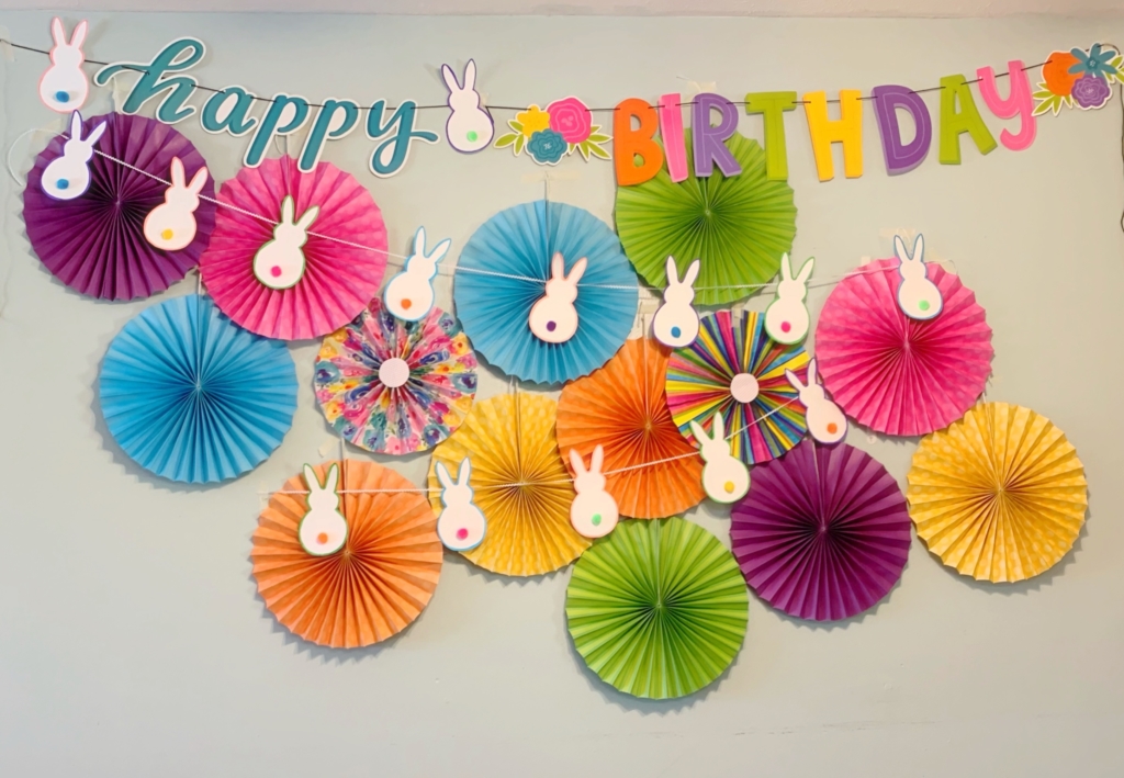 Bright Bunny Party | Bunny | Girl Party | Party Ideas | Birthday | DIY Party | Ideas for Girl Party | Party Decor | Easy DIY Party | Easter | Easter Decor | Six Clever Sisters