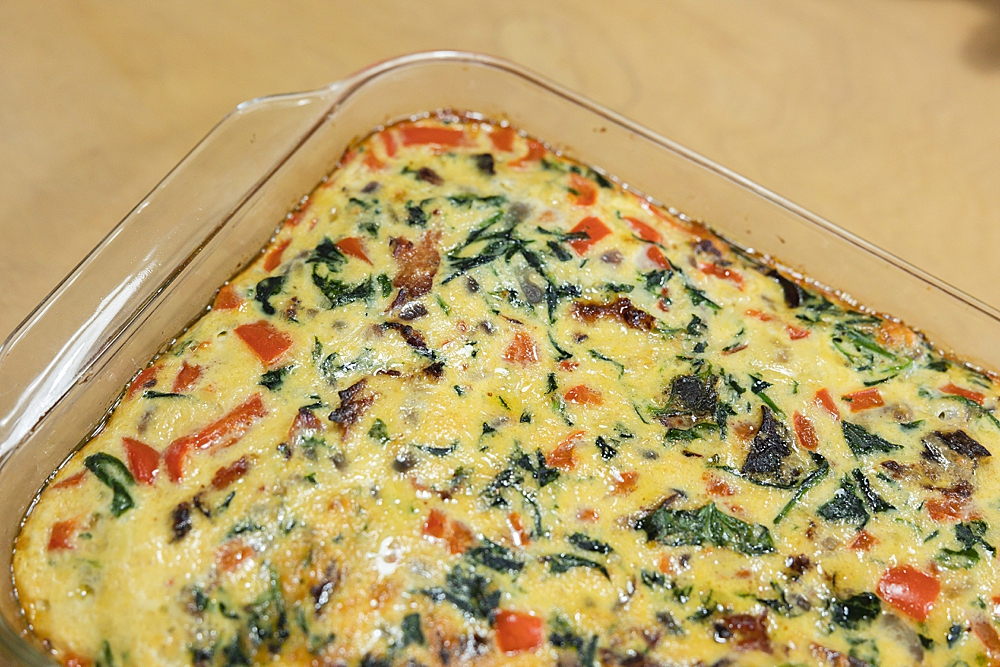 Crustless Quiche in a 9x13 pan | Quiche Recipes Crustless 9x13 | 9x13 Crustless Quiche | Quiche Recipes Easy Crustless | Healthy Quiche Recipe | Easy Quiche Recipe on the Six Clever Sisters blog!