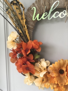 Fall Wreath | Dollar Tree | Autumn Decor | Easy Handmade Wreath | Dollar Tree Decor | Dollar Tree Hack | DIY Fall Wreath | DIY Fall Decor | Cheap Fall Wreath | Dollar Tree has all the florals and supplies you need to make yourself a beautiful fall wreath this year! Find out how I made mine at SixCleverSisters.com