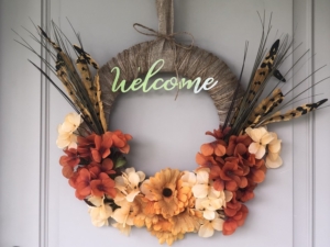 Fall Wreath | Dollar Tree | Autumn Decor | Easy Handmade Wreath | Dollar Tree Decor | Dollar Tree Hack | DIY Fall Wreath | DIY Fall Decor | Cheap Fall Wreath | Dollar Tree has all the florals and supplies you need to make yourself a beautiful fall wreath this year! Find out how I made mine at SixCleverSisters.com