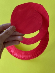 Paper Plate Crafts | Paper Plate Crafts for Kids | Paper Plate Crafts Animals | Paper Plate Craft Activity | Paper Plate Snake Craft | Snake Craft with Paper Plate | Paper Plate Snakes | Looking for a cool craft to make with kids? These paper plate snakes are super fun for those animal lovin' kids! With just some paint or markers and a paper plate, you, too, can enjoy making this fun project! #craft #kidsactivities #activitiesforkids #kids #snake