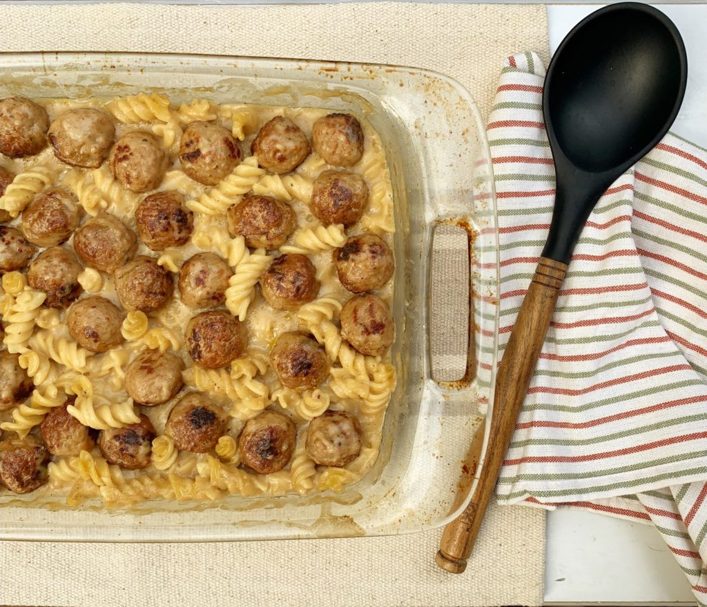 Swedish Meatball Pasta Bake | Easy Dinner | Quick Meal | Pasta Recipe | Frozen Meatballs | Kid Friendly | Easy Meal | Family | Swedish | Swedish Meatball | IKEA | Pasta Bake | Six Clever Sisters