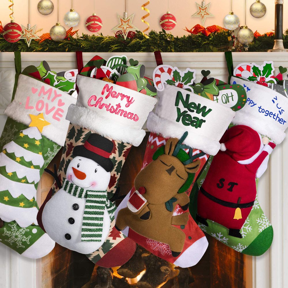 Christmas | Christmas Shopping | Stockings Christmas | Stockings Amazon | Looking for some super adorable Christmas stockings for the family? These Christmas stockings are all on Amazon with great reviews! #christmas #shopping #christmastime #amazon #shopping #holiday