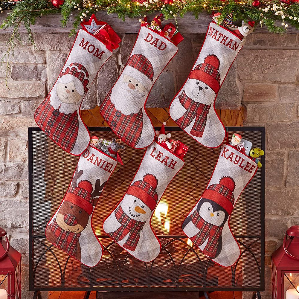 Christmas | Christmas Shopping | Stockings Christmas | Stockings Amazon | Looking for some super adorable Christmas stockings for the family? These Christmas stockings are all on Amazon with great reviews! #christmas #shopping #christmastime #amazon #shopping #holiday