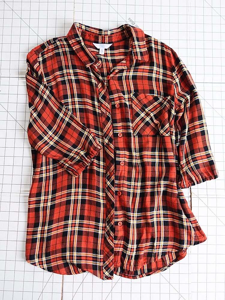 Flannel Shirt Upcycle | How to Upcycle a shirt | Upcycled Button-down | Shirt Upcycle DIY ideas | Mens dress shirt upcycle for women | This easy step-by-step photo tutorial at Six Clever Sisters makes it easy to upcycle your flannel shirt!