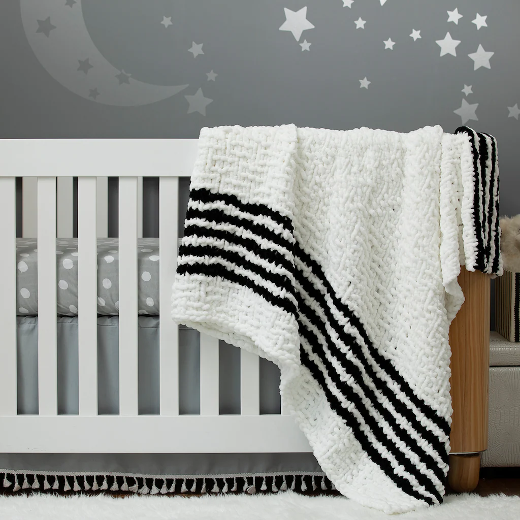 Baby Blanket Knitting Pattern | Free Knitting Patterns for Baby Blankets | Baby Blanket Knitting Pattern Free | Baby Blanket Knitting Patterns for Beginners | Free Knitting Patterns for Baby Blankets | Free Knitting Patterns for Beginners | Baby Blanket Knitting Pattern Free Easy | A knitted baby blanket makes a perfect gift for a new mother! With these free knitting patterns for baby blankets, you are sure to find one your level and one you love! #knit #knitting #pattern #freepattern #baby #craft #blanket