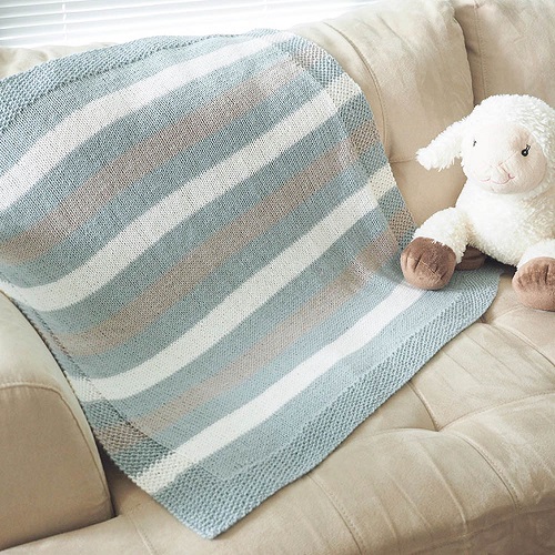 Baby Blanket Knitting Pattern | Free Knitting Patterns for Baby Blankets | Baby Blanket Knitting Pattern Free | Baby Blanket Knitting Patterns for Beginners | Free Knitting Patterns for Baby Blankets | Free Knitting Patterns for Beginners | Baby Blanket Knitting Pattern Free Easy | A knitted baby blanket makes a perfect gift for a new mother! With these free knitting patterns for baby blankets, you are sure to find one your level and one you love! #knit #knitting #pattern #freepattern #baby #craft #blanket