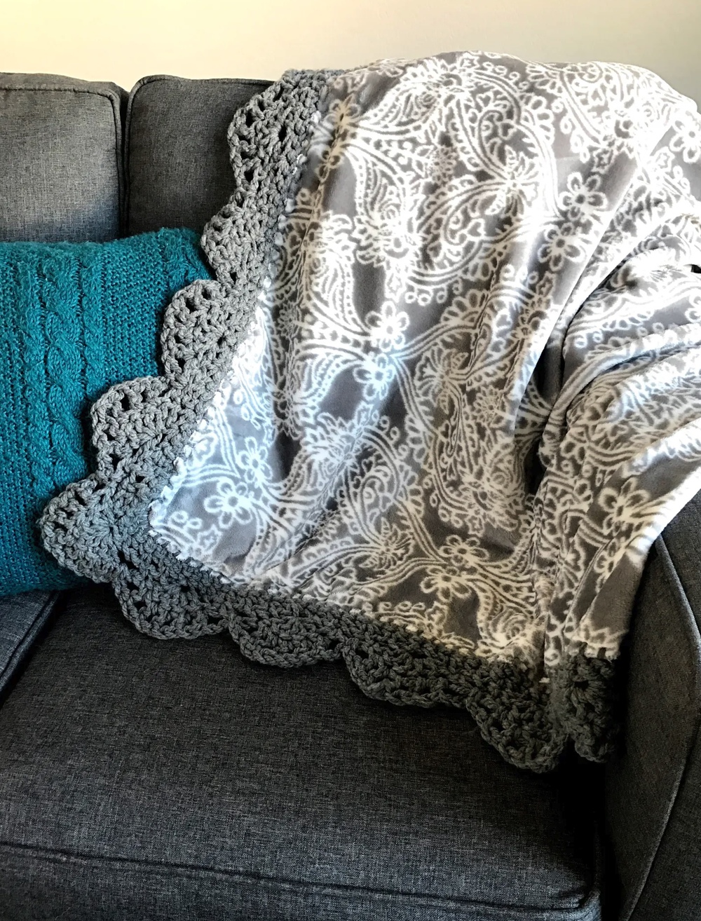 Crochet Edging Pattern, Scallop Edge Crochet Border for Blanket