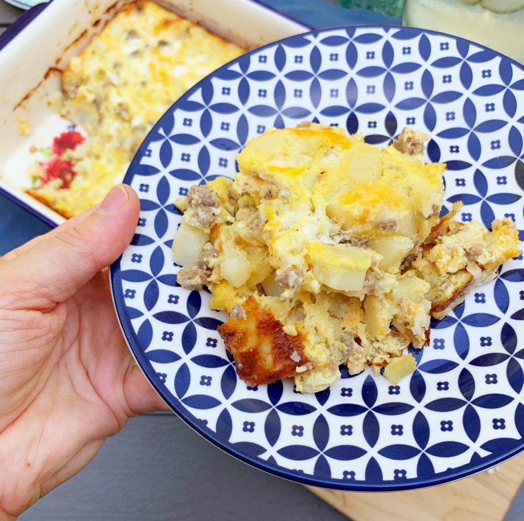 Easy Breakfast Casserole | Brunch Recipe | Breakfast | Egg Casserole | Easy Recipe | Family Breakfast | Sausage | Hashbrown Recipe | Casserole Recipe | Saturday Brunch | Hearty Breakfast | Egg Recipe | Six Clever Sisters