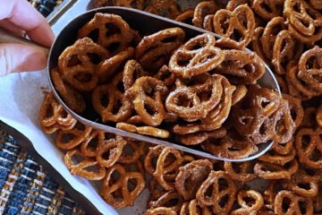 Cinnamon Sugar Pretzels | Cinnamon Sugar Pretzels Recipe | Pretzel Recipe | Cinnamon Sugar Pretzel Recipe | Cinnamon Sugar Pretzel Nuggets | Cinnamon Sugar Pretzel Bites Easy | These cinnamon sugar pretzel bites will have you drooling over them before they are even out of the oven! Make a batch to enjoy in no time at all! #recipe #recipeoftheday #holiday #pretzel #cinnamon #easyrecipe