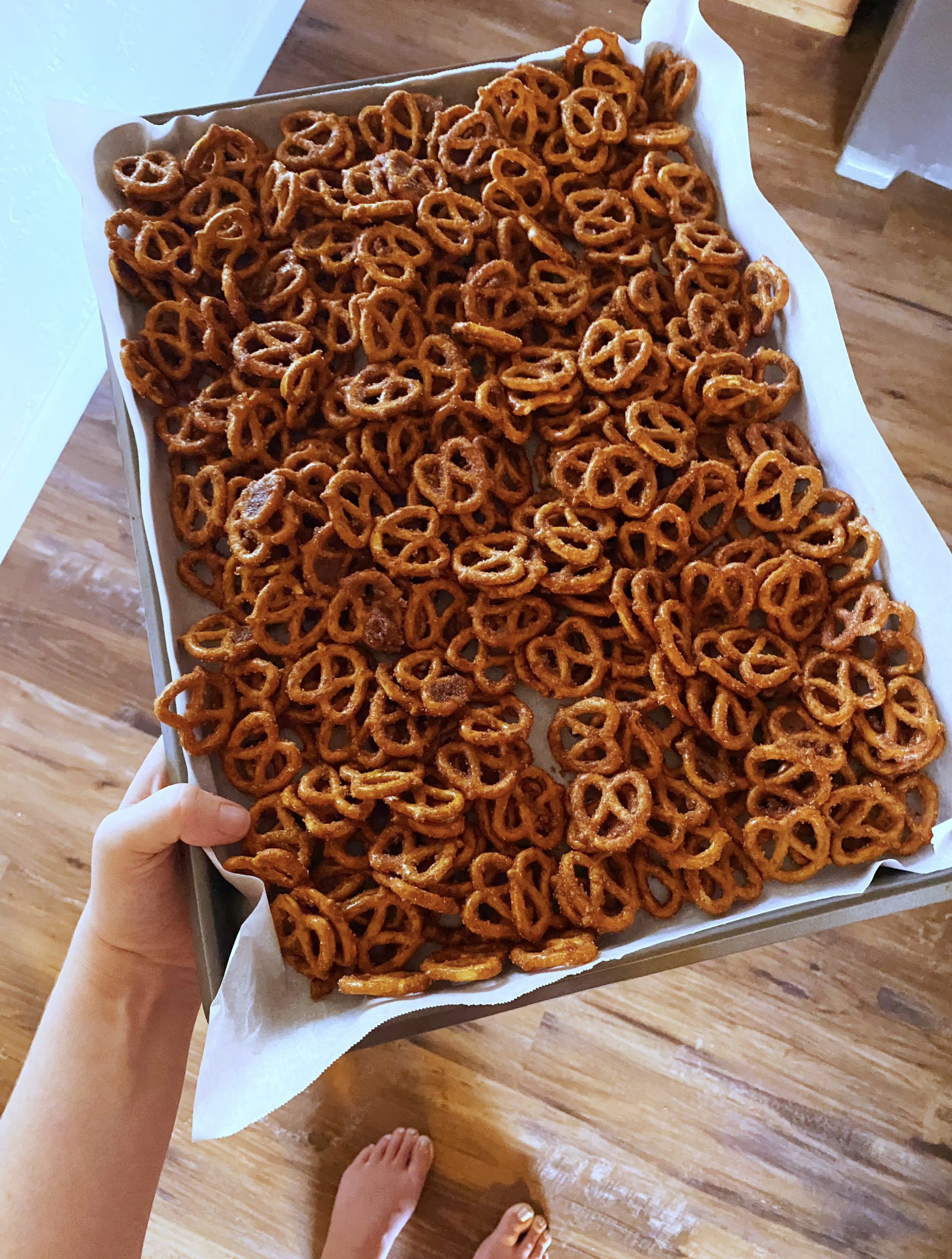 Cinnamon Sugar Pretzels | Cinnamon Sugar Pretzels Recipe | Pretzel Recipe | Cinnamon Sugar Pretzel Recipe | Cinnamon Sugar Pretzel Nuggets | Cinnamon Sugar Pretzel Bites Easy | These cinnamon sugar pretzel bites will have you drooling over them before they are even out of the oven! Make a batch to enjoy in no time at all! #recipe #recipeoftheday #holiday #pretzel #cinnamon #easyrecipe