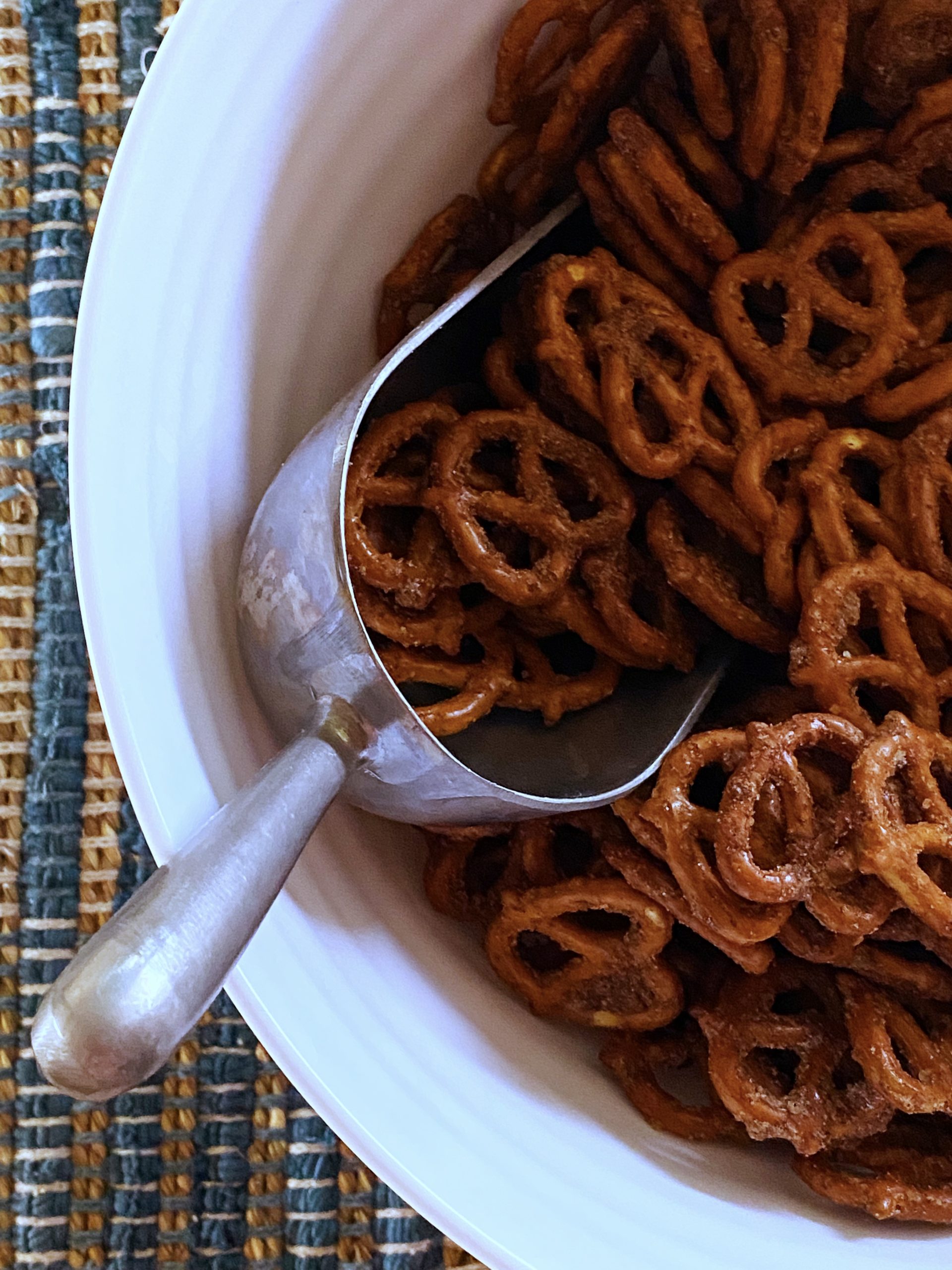 Cinnamon Sugar Pretzels | Cinnamon Sugar Pretzels Recipe | Pretzel Recipe | Cinnamon Sugar Pretzel Recipe | Cinnamon Sugar Pretzel Nuggets | Cinnamon Sugar Pretzel Bites Easy | These cinnamon sugar pretzel bites will have you drooling over them before they are even out of the oven! Make a batch to enjoy in no time at all! #recipe #recipeoftheday #holiday #pretzel #cinnamon #easyrecipe