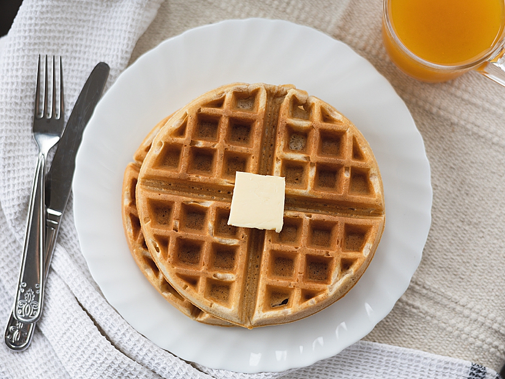 Waffle Recipe | Waffle Recipe Easy | Belgian Waffle Recipe Easy | Easy Homemade Waffles | Waffle Recipe Easy | Fluffy waffles with crispy edges - easy recipe on the Six Clever Sisters blog!