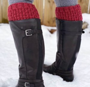 Knit Boot Cuff Patterns | Boot Cuff Knit Patterns | Knit Boot Cuff Patterns Free | How to Knit Boot Cuffs | Knit Boot Cuff Patterns and Instructions | Knit Boot Cuff Patterns and Designs | Knit Boot Cuffs | Knit Boot Cuffs Pattern Free | Boot Cuff Pattern | Boot Cuff Knitting Pattern | Looking to add some style and warmth to your boots this fall and winter? These knit boot cuff patterns are adorable and patterns you will want to try! Why not gift some homemade knit boot cuffs this holiday season, too? #knit #knitting #diy #tutorial #howto #pattern #yarn