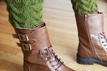 Knit Boot Cuff Patterns | Boot Cuff Knit Patterns | Knit Boot Cuff Patterns Free | How to Knit Boot Cuffs | Knit Boot Cuff Patterns and Instructions | Knit Boot Cuff Patterns and Designs | Knit Boot Cuffs | Knit Boot Cuffs Pattern Free | Boot Cuff Pattern | Boot Cuff Knitting Pattern | Looking to add some style and warmth to your boots this fall and winter? These knit boot cuff patterns are adorable and patterns you will want to try! Why not gift some homemade knit boot cuffs this holiday season, too? #knit #knitting #diy #tutorial #howto #pattern #yarn