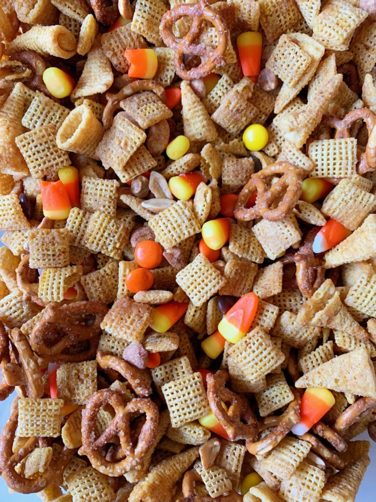 Fall Chex Mix | Chex Mix | Party Mix | Candy Corn | Fall Snack Mix | Easy Snack | Party Food | Reese's | Cinnamon | Party Mix | Six Clever Sisters