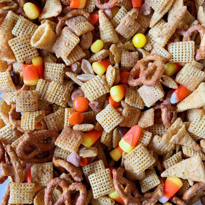 Fall Chex Mix | Chex Mix | Party Mix | Candy Corn | Fall Snack Mix | Easy Snack | Party Food | Reese's | Cinnamon | Party Mix | Six Clever Sisters