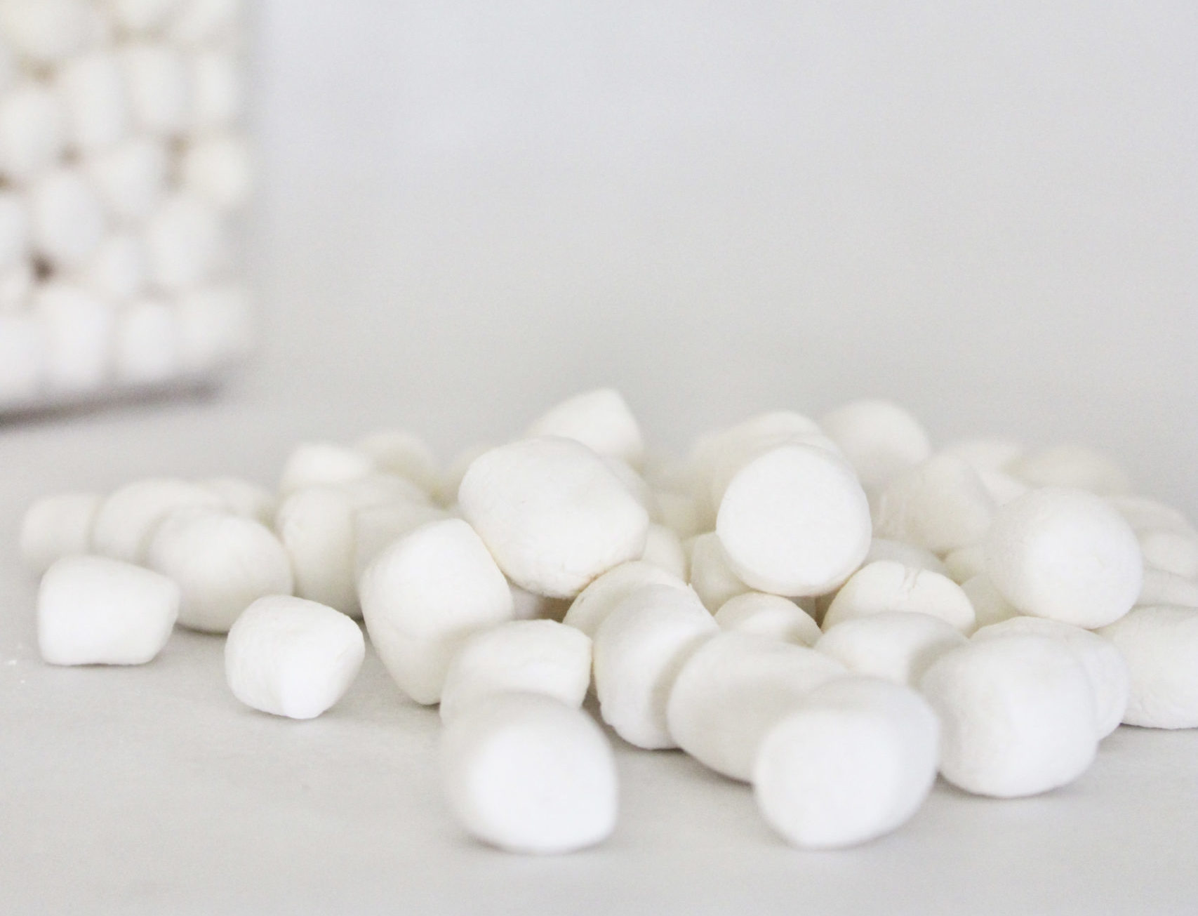 Dehydrating Marshmallows For Hot Cocoa - Food Storage Moms