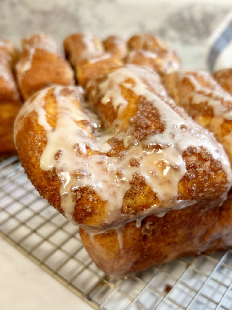 Easy Cinnamon Bread | Dollywood | Dolly Parton | Cinnamon | Frozen bread dough | Pull apart bread | Breakfast | Pastry | Easy Recipe | Easy Breakfast | Easy Dessert | Simple Bread | Dessert | Cinnamon Rolls | Homemade Bread | Homemade cinnamon bread | Six Clever Sisters