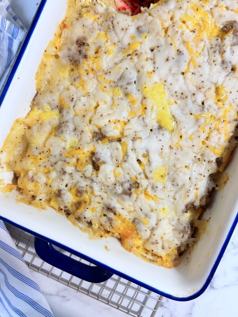 Biscuits & Gravy Casserole | Breakfast | Brunch | Breakfast for a crowd | Family Breakfast | Casserole | Gravy | Egg Casserole | Biscuits | Homemade Breakfast | Easy meal for a crowd | Large Family Meal | Six Clever Sisters