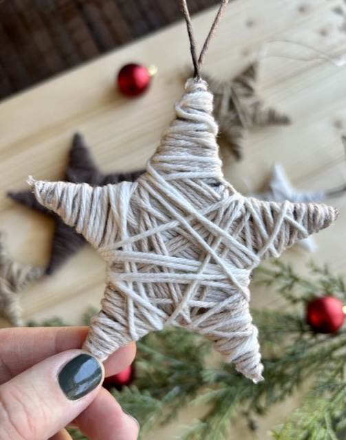 10 Minute Star Ornaments | Farmhouse Christmas | DIY Christmas | Easy Christmas Craft | Star | Christmas Decoration | DIY Ornament | Cheap Christmas Gift to Make | Group Christmas Idea | Handmade Ornament | Rustic Star | Country Christmas