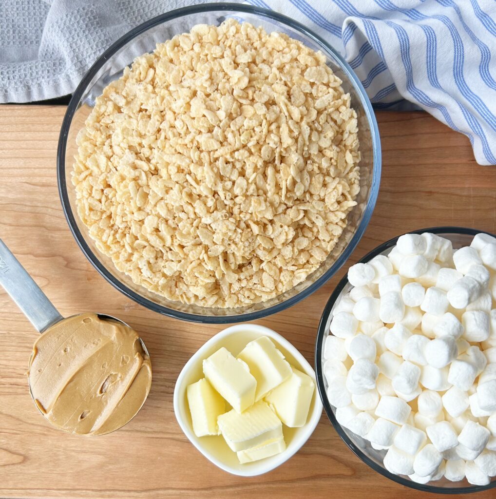 Peanut Butter Rice Krispie Treats | Marshmallows | Summer Dessert | Treat for kids | No bake Dessert | Easy snack | Peanut butter snack | Party Food | Six Clever Sisters 