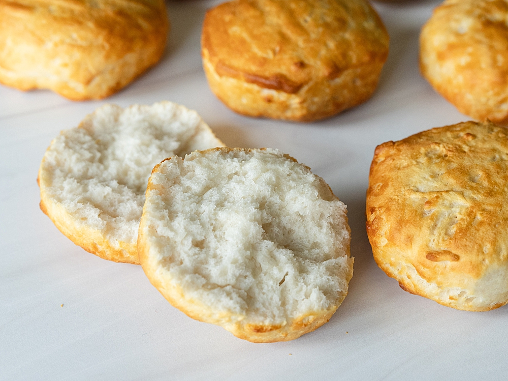 Canned biscuits in air fryer | refrigerated biscuits in air fryer | how to air fry biscuits | canned biscuits air fryer | canned biscuits in the air fryer | Simple steps with photo instructions at Six Clever Sisters!