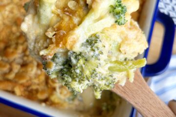 Easy Broccoli Casserole | Casserole for a crowd | Broccoli | Fresh meal | Vegetable Side | Side Dish | Holiday Side dish | Holiday Casserole | Ritz Topping | Comfort Food