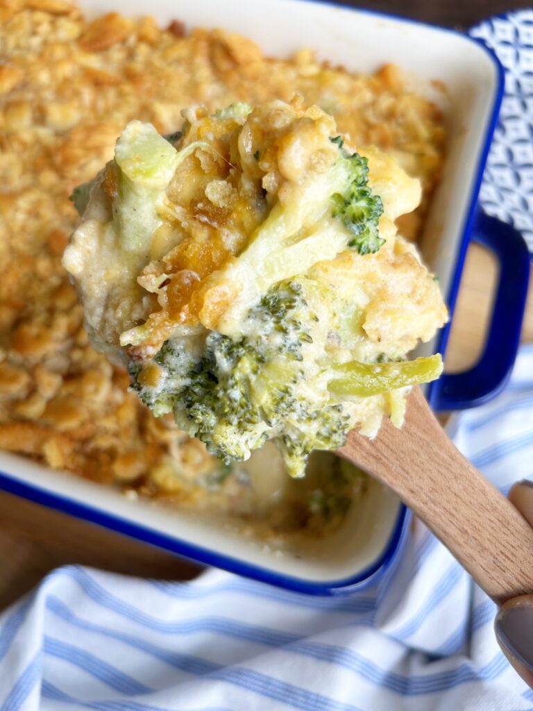 Easy Broccoli Casserole | Casserole for a crowd | Broccoli | Fresh meal | Vegetable Side | Side Dish | Holiday Side dish | Holiday Casserole | Ritz Topping | Comfort Food