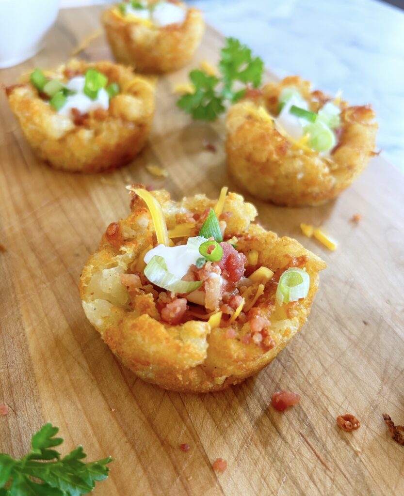 Loaded Tater Tot Cups | Easy appetizer | Tater Tots | Loaded Potato | Party Food | Finger Food | Savory Finger Food | Six Clever Sisters