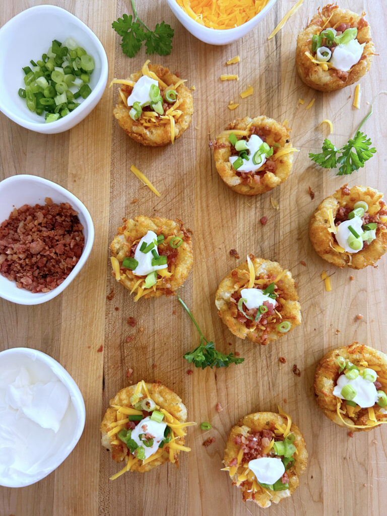 Loaded Tater Tot Cups | Easy appetizer | Tater Tots | Loaded Potato | Party Food | Finger Food | Savory Finger Food | Six Clever Sisters