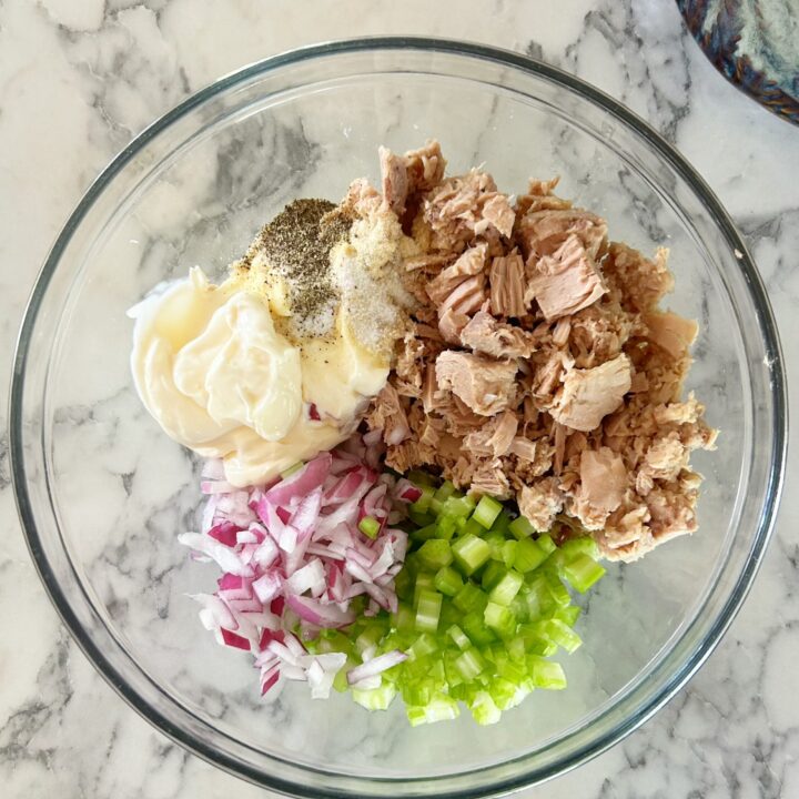 Tuna Salad | Weekday Lunch | Easy Lunch | Lunch Recipe | Lunch to go | Low carb | Keto | Keto lunch | Keto sandwich | Tuna | Low Carb wrap | Low Calorie Meal | Six Clever Sisters