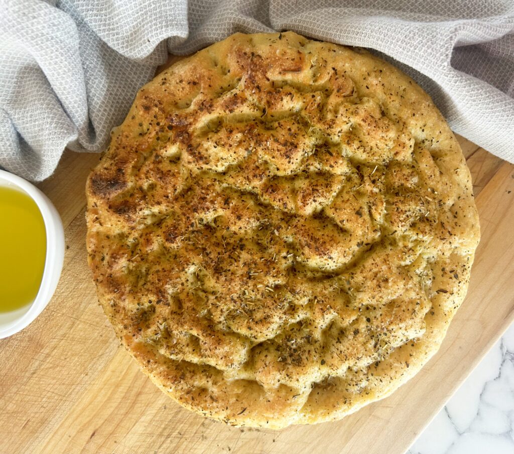 Best focaccia recipe | Easy Focaccia | Bread recipes | Bread | Crusty Bread | Bread for beginners | Bread recipes homemade | Bread recipes easy | focaccia | focaccia bread recipe | Six Clever Sisters